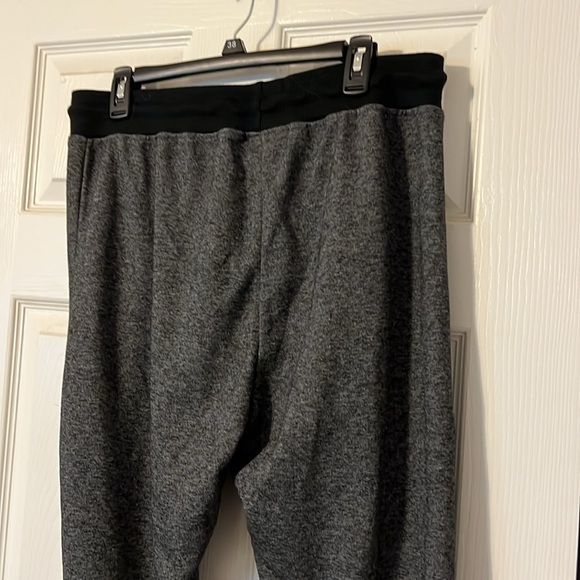 Sweatpants - Picture 4 of 6